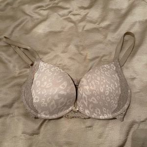 Victoria’s Secret Dream Angels Push-up Bra 32DD